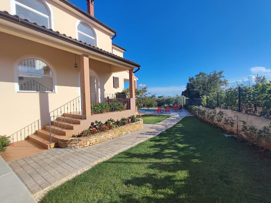 Apartman Apartment Valtura *